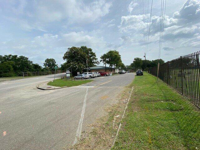 More Photos Of 2728 Spruill Ave, North Charleston Industrial For Sale