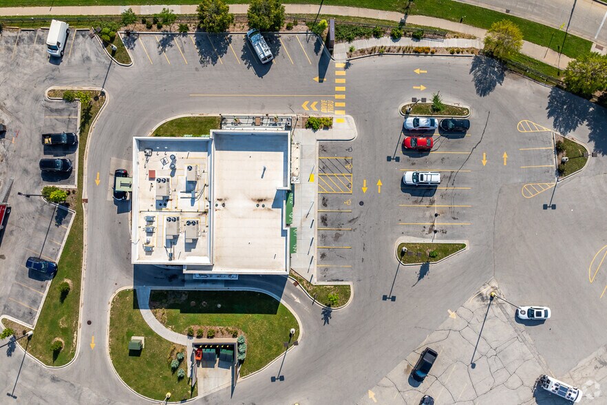 More Photos Of 3511 S 27th, Milwaukee Fast Food For Sale