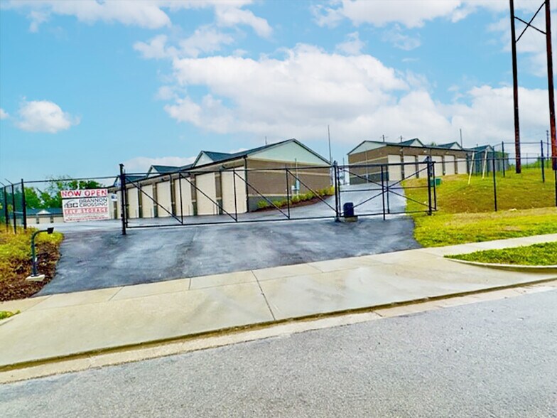 More Photos Of 1000 Lauderdale Dr, Nicholasville Self Storage For Sale