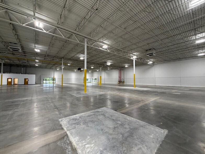 More Photos Of 7107 Industrial Rd, Florence Unknown For Lease