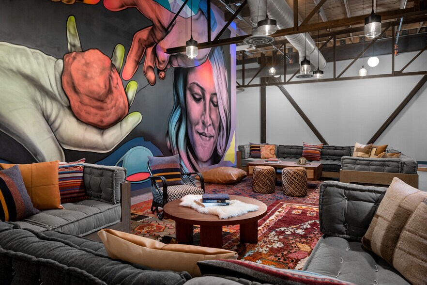More Photos Of 660 S 400 W, Salt Lake City Hotel For Lease