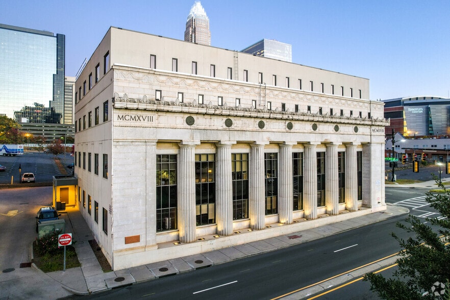 More Photos Of 428 E 4th St, Charlotte Office For Lease