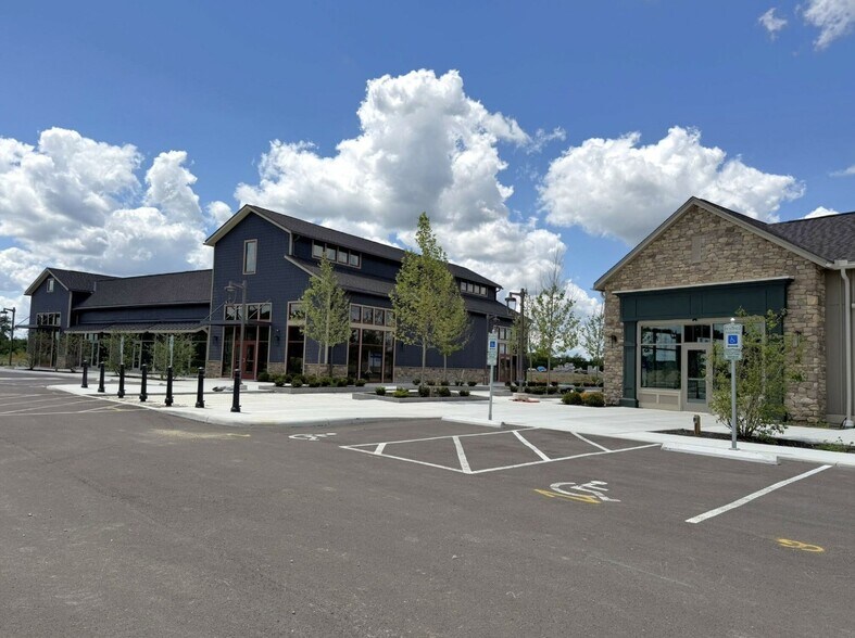 More Photos Of SWC of Roberts Road and Alton Darby Road, Hilliard Unknown For Lease