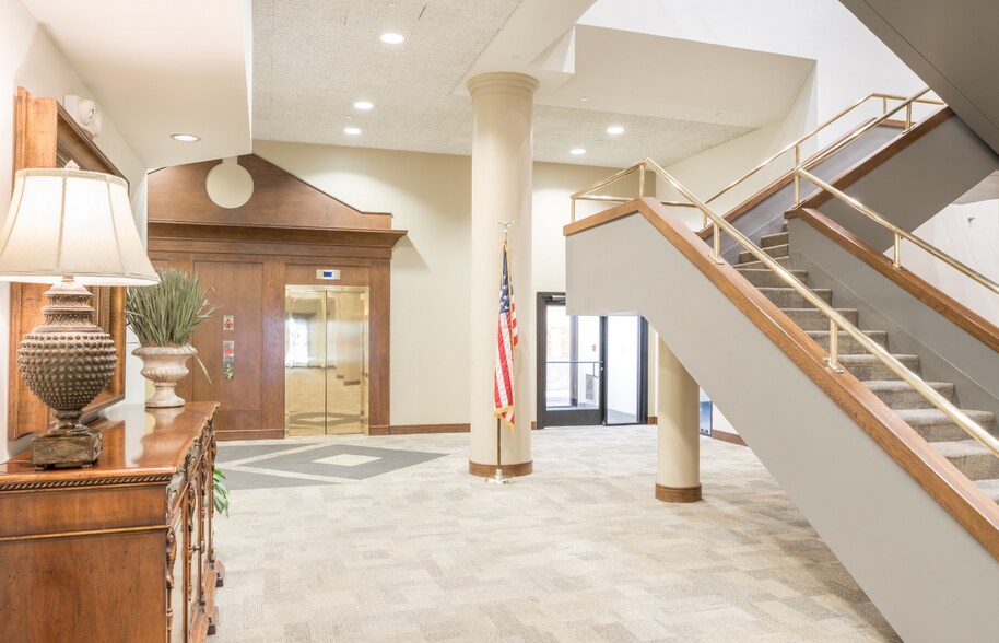 More Photos Of 34 Campbell Ave SW, Roanoke Office For Sale