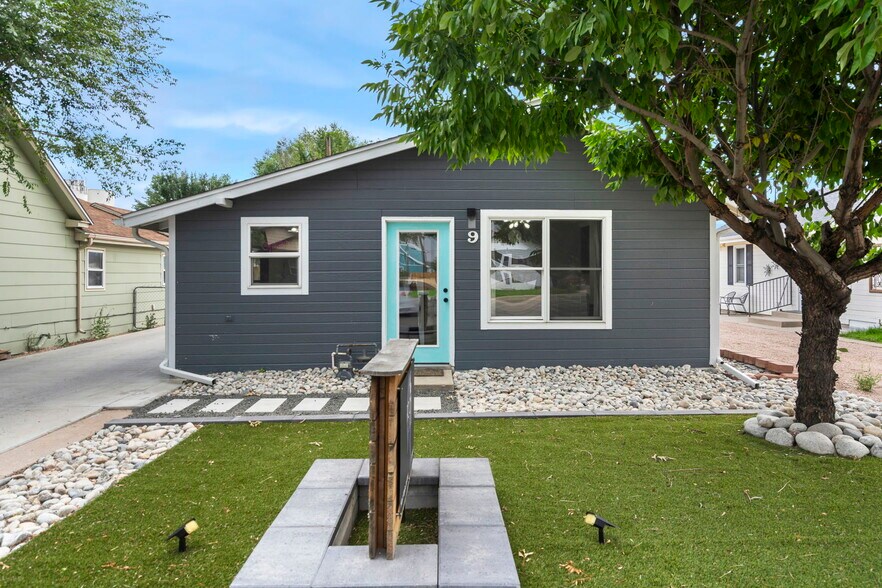 Primary Photo Of 9 Main St, Windsor Freestanding For Sale