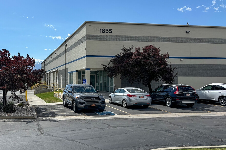 More Photos Of 1855 S Fremont Dr, Salt Lake City Warehouse For Lease