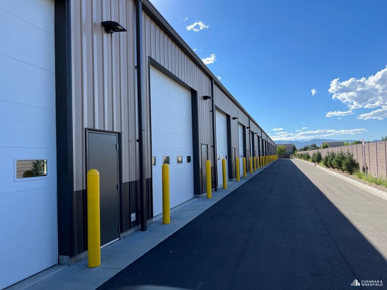 More Photos Of 2246 Zurich Dr, Fort Collins Warehouse For Lease