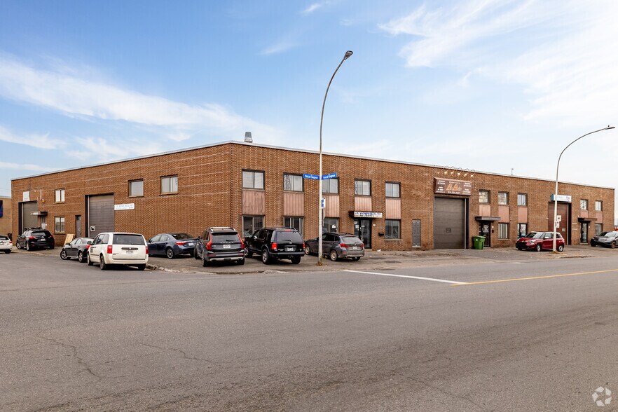 More Photos Of 10790-10800 Rue Pascal-Gagnon, Montréal Warehouse For Sale