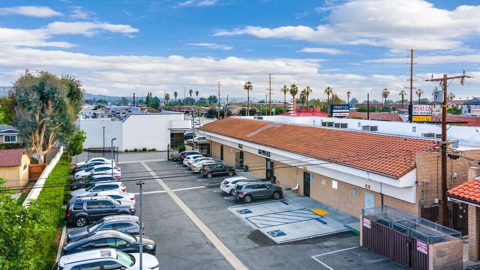 More Photos Of 532-540 N Azusa Ave, West Covina Storefront For Lease