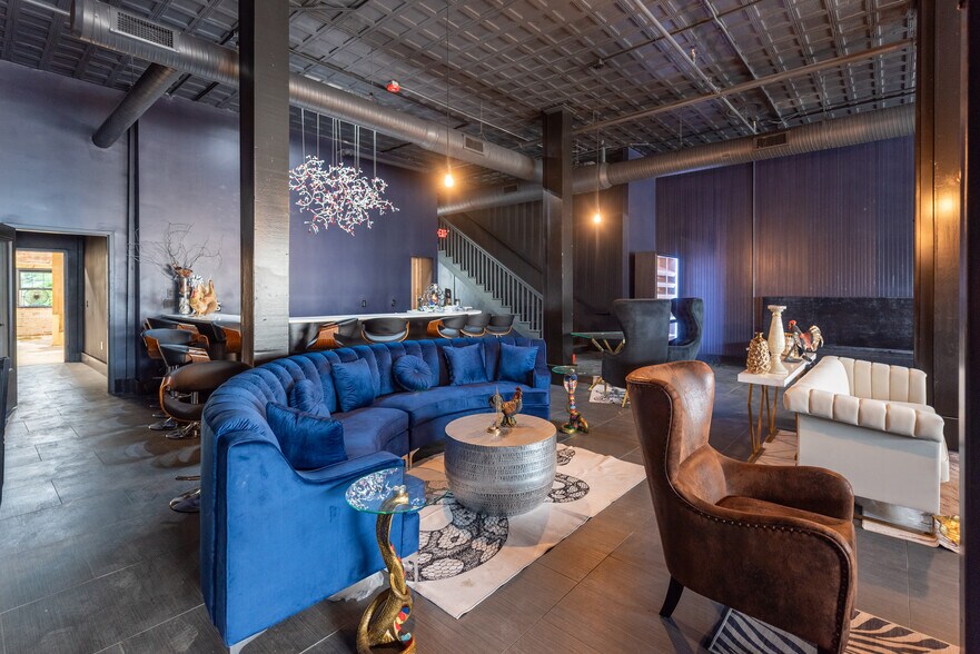 More Photos Of 225 Mason Ave, Cape Charles Storefront For Sale