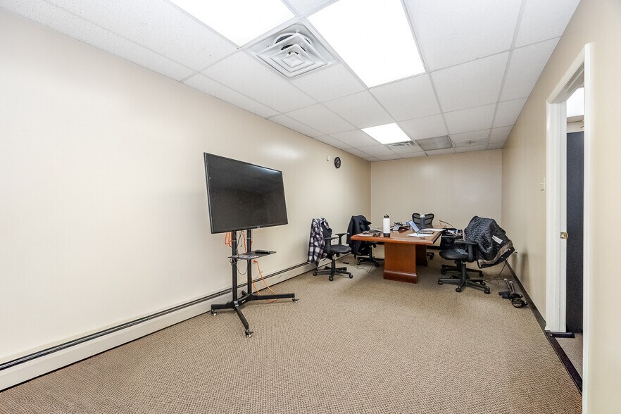 More Photos Of 67-73 Harry St, Conshohocken Office For Lease