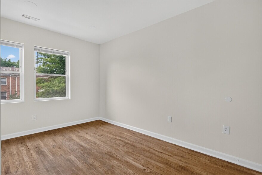 More Photos Of 1908 M St NE, Washington Apartments For Sale