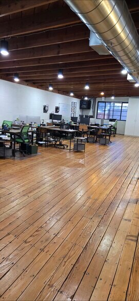 More Photos Of 5055 Exposition Blvd, Los Angeles Loft Creative Space For Lease