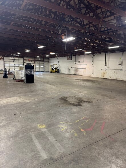 More Photos Of 2452 Lincolnway E, Goshen Warehouse For Sale