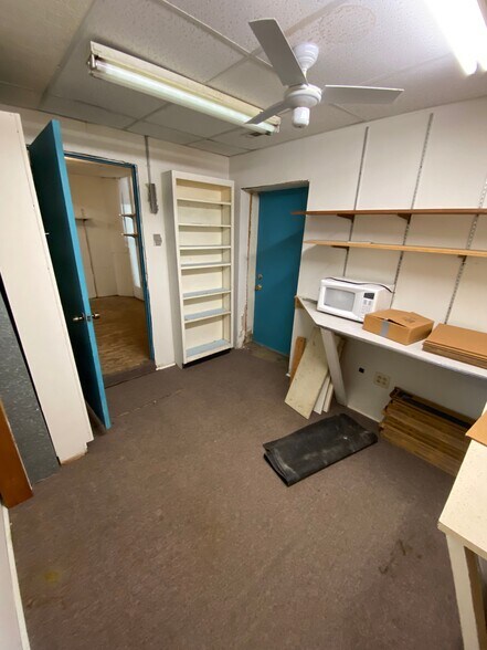 More Photos Of 122-124 Depot St, Gardner Drugstore For Sale