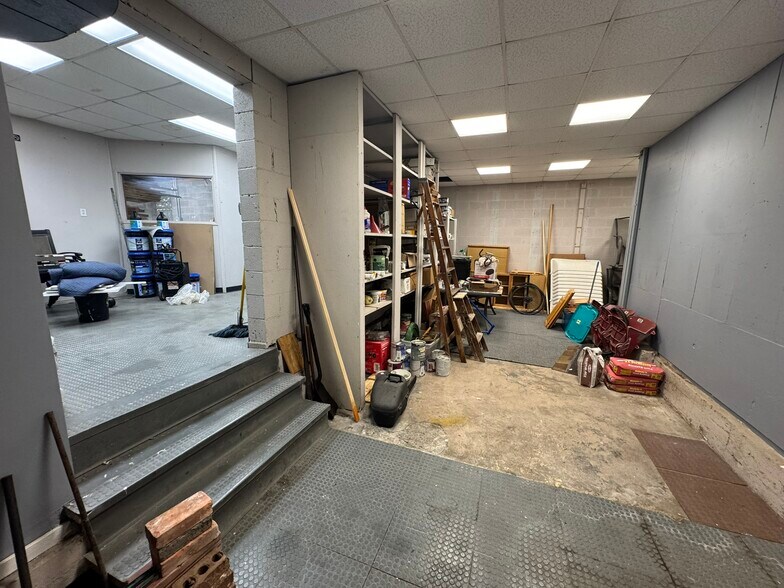 More Photos Of 1583 Niagara St, Buffalo Freestanding For Sale