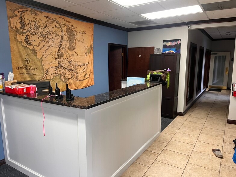 More Photos Of 2495 S Walnut Street Pike, Bloomington Office Residential For Lease