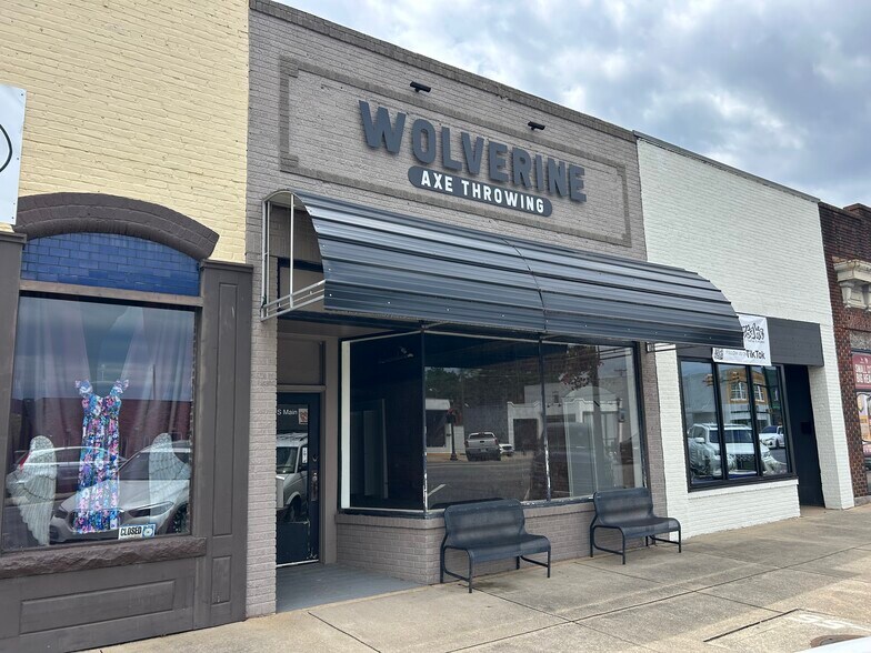 Primary Photo Of 216 S Main St, Woodruff Storefront For Lease
