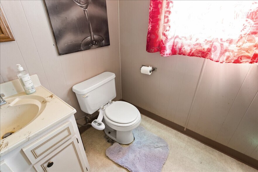 More Photos Of 19 N Main St, Tioga Bar For Sale