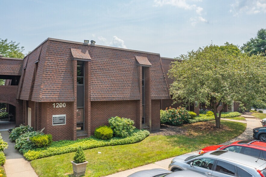More Photos Of 1001-1500 Society Dr, Claymont Office For Lease