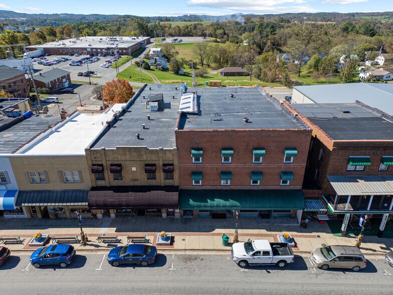 More Photos Of 516 N Main St, Hillsville Office Residential For Sale