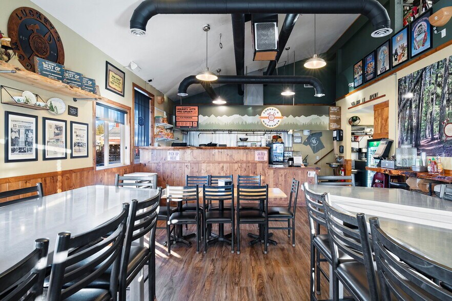 More Photos Of 352 E Hood Ave, Sisters General Retail For Sale