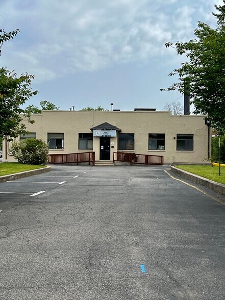 More Photos Of 1 W Forest Ave, Englewood Flex For Sale