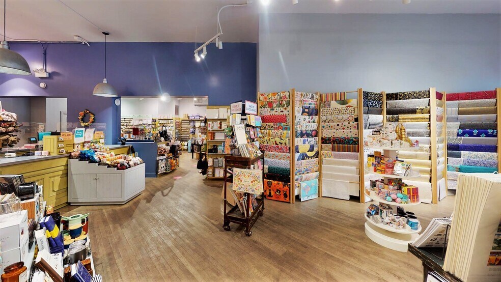 More Photos Of 3541-3543 N Southport Ave, Chicago Storefront Retail Residential For Sale