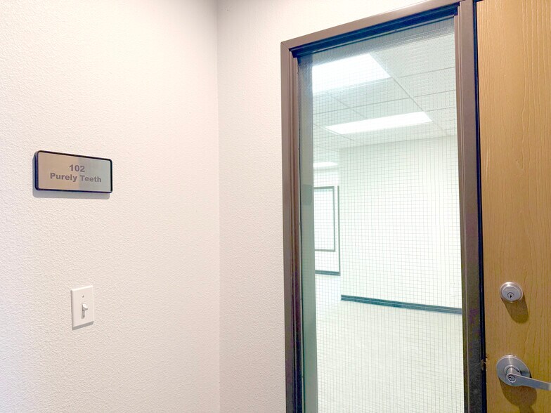 More Photos Of 8778 Wolff Ct, Westminster Office For Lease