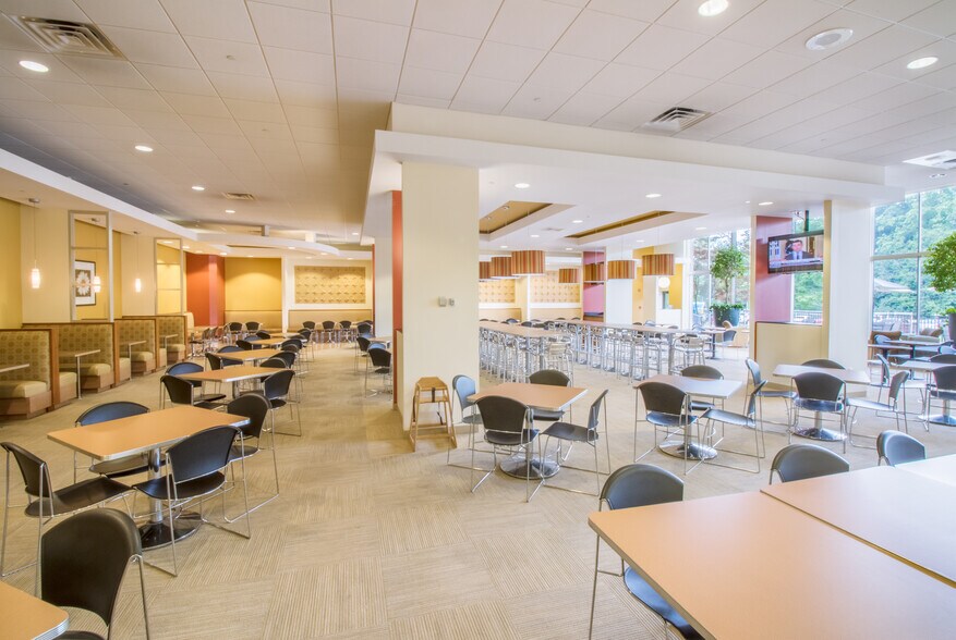 More Photos Of 4800-4850 E Street Rd, Trevose Office For Lease