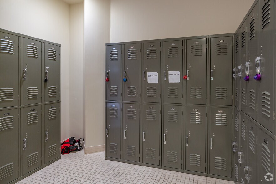 More Photos Of 3120 Scott Blvd, Santa Clara Research And Development For Lease