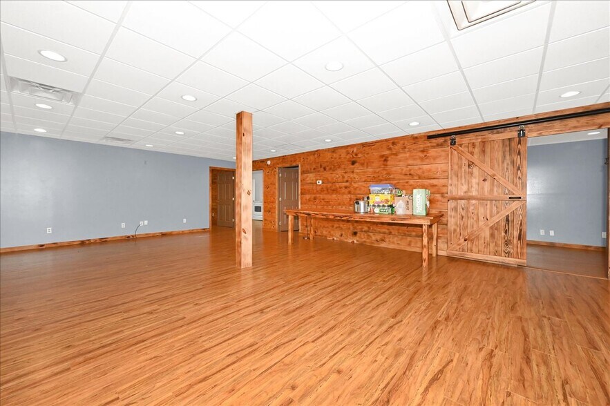 More Photos Of 7434 AL Highway 157, Cullman Office For Sale