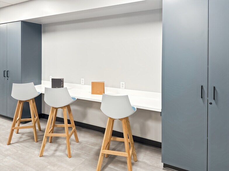 More Photos Of 2 Constitution Dr, Virginia Beach Coworking Space
