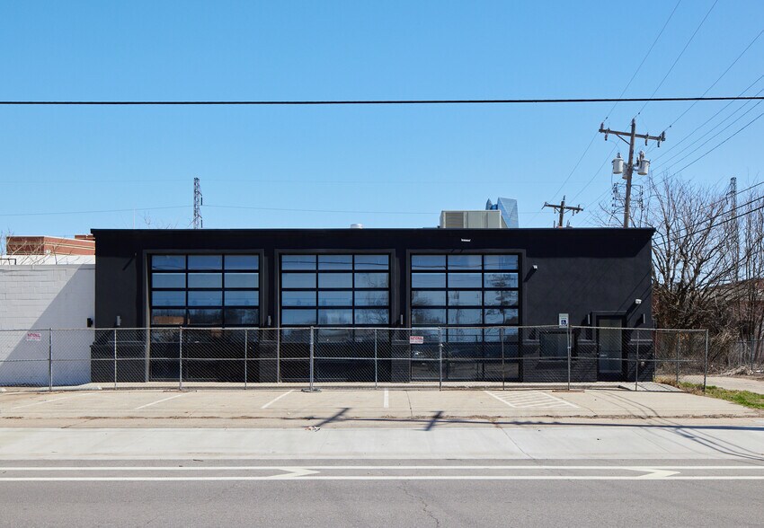 More Photos Of 120 N Western Ave, Oklahoma City Freestanding For Lease