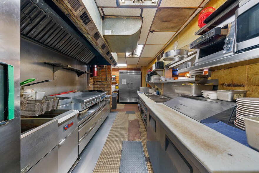 More Photos Of 347 N Scott Ave, Belton Restaurant For Sale