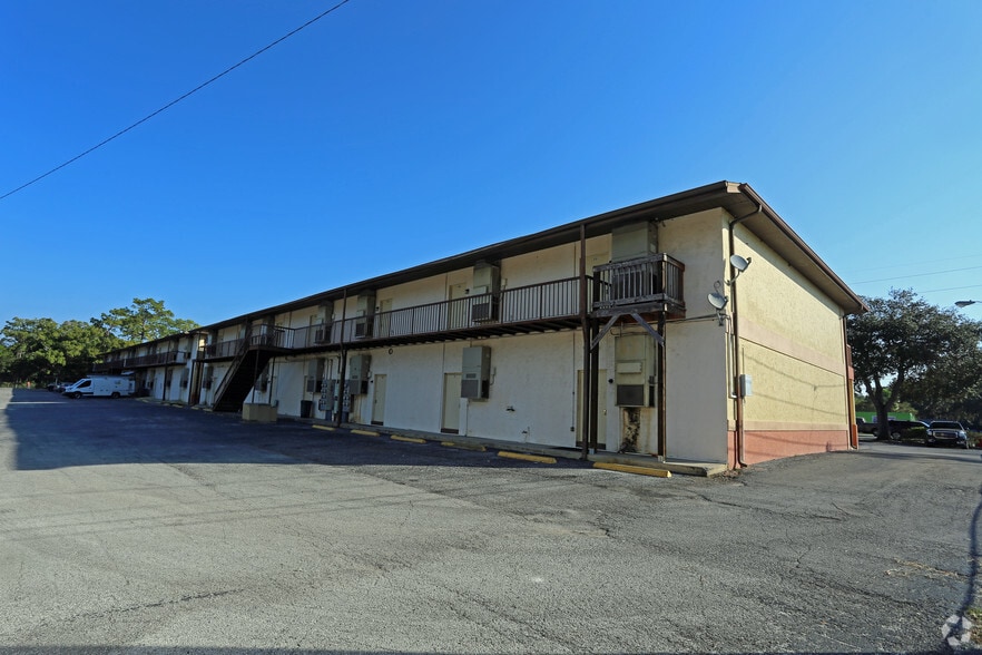More Photos Of 13540 N Florida Ave, Tampa Office For Lease