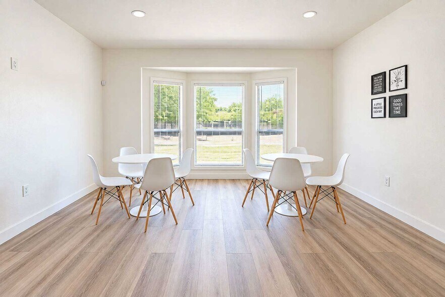 More Photos Of 17635 Kings Ct, Cypress Office Residential For Sale