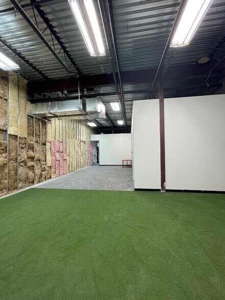 More Photos Of 8101 Kuykendahl Rd, The Woodlands Office For Lease