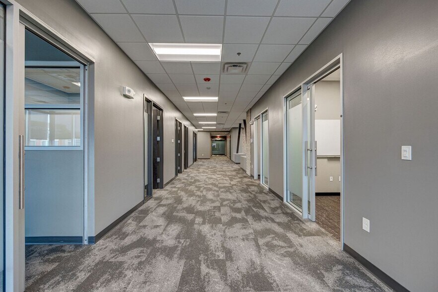 More Photos Of 6740 Rock Spring Rd, Wilmington Office For Lease