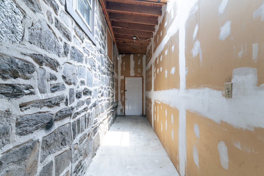 More Photos Of 115 Clifton Ave, Collingdale Specialty For Sale