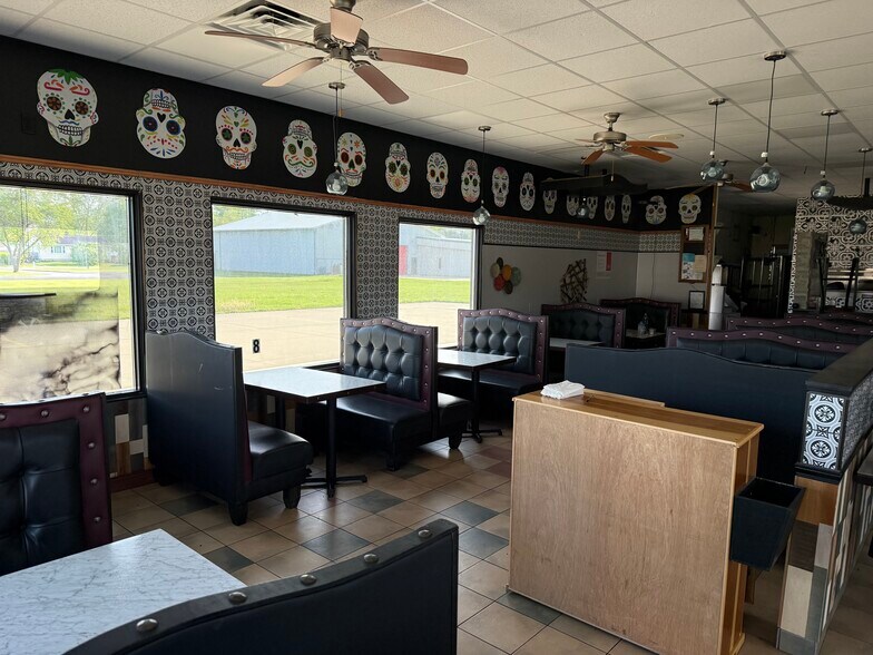 More Photos Of 125 N State Route 121, Warrensburg General Retail For Sale