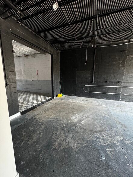 More Photos Of 1800-1812 SW 7th Ave, Pompano Beach Warehouse For Sale