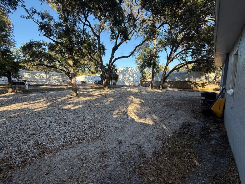 More Photos Of 1013 Park Ct, Safety Harbor Office For Lease