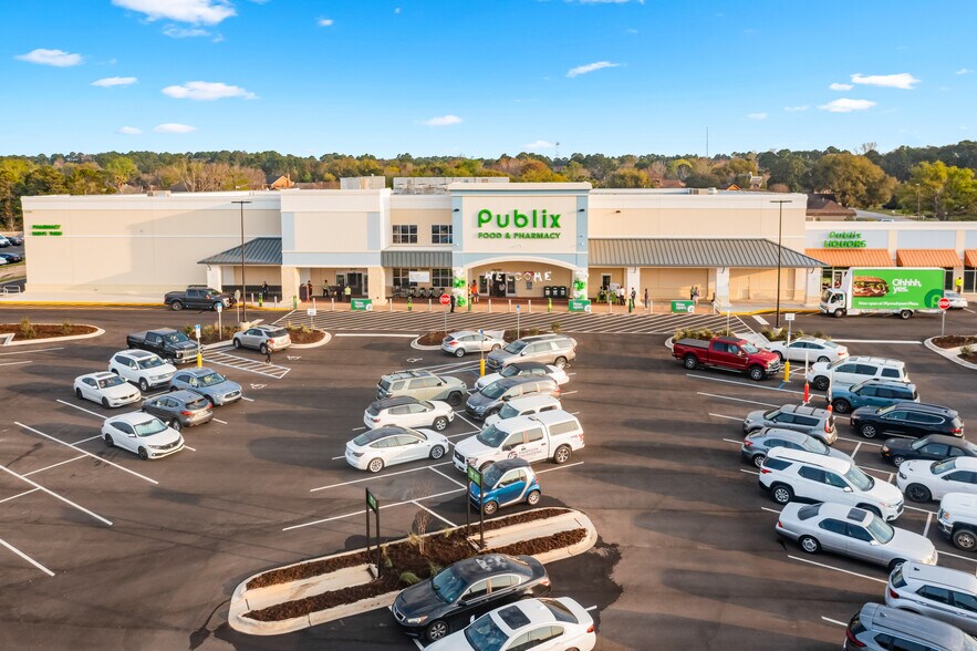 More Photos Of 11040 Navarre Pky, Navarre Storefront For Lease