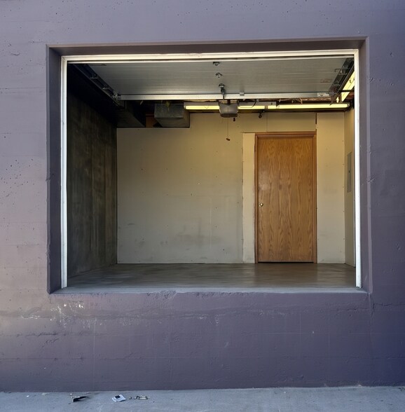 More Photos Of 649 N Front St, Rock Springs Warehouse For Lease
