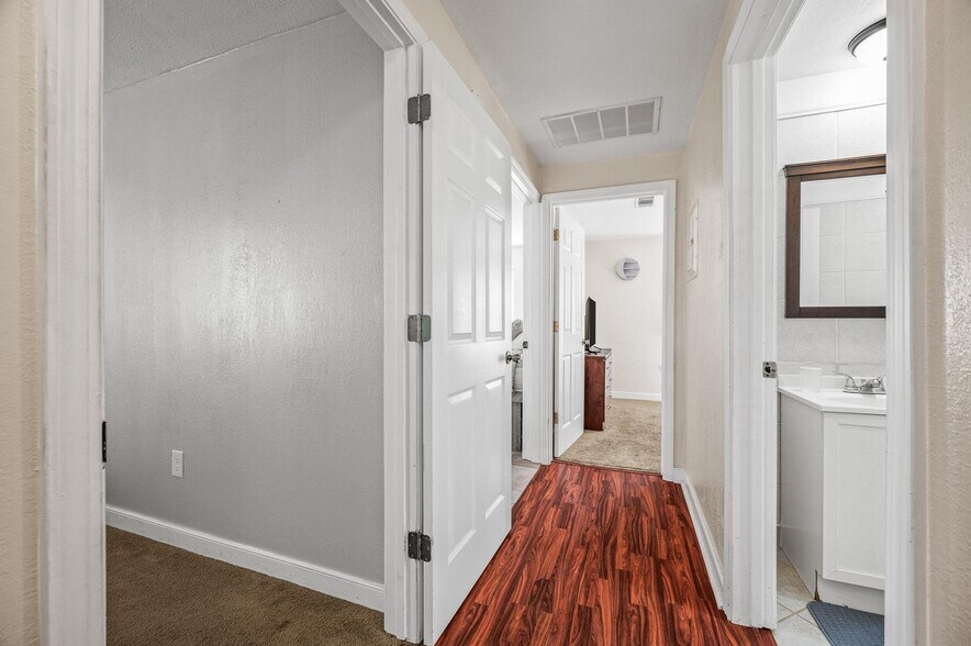 More Photos Of 9225 N Palafox St, Pensacola Office Residential For Sale