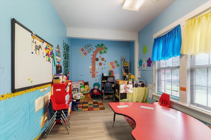 More Photos Of 2365 County Line Rd, Atlanta Daycare Center For Sale