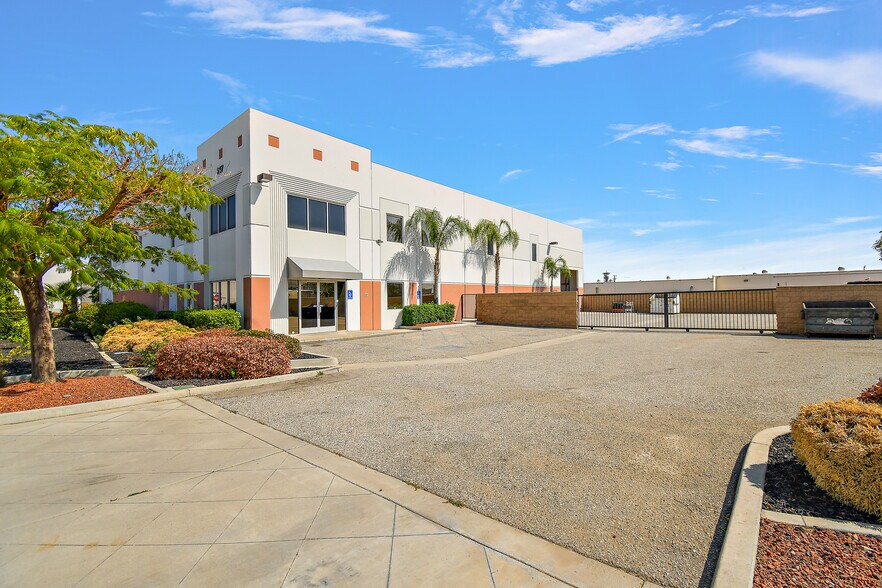 Primary Photo Of 317 W Tullock St, Rialto Warehouse For Sale