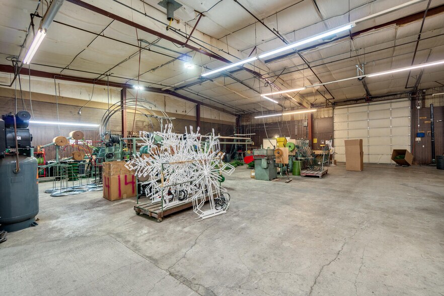 More Photos Of 1620-1720 W Airway Rd, Lebanon Manufacturing For Sale