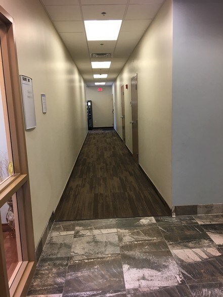 More Photos Of 25 Marston St, Lawrence Medical For Lease